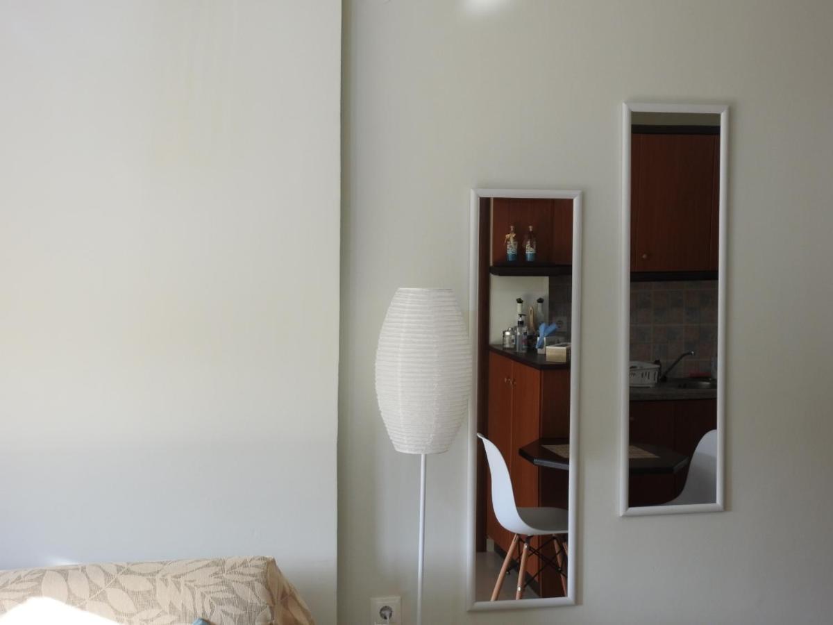 F.K Room 2 Эйон Экстерьер фото